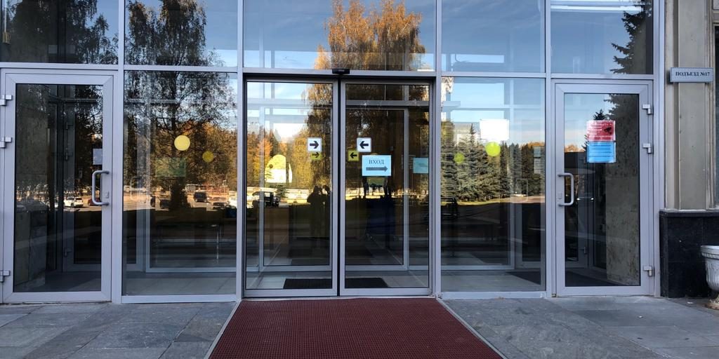 изготовлена партия входной группы в быстровозводимый ангар под ключ